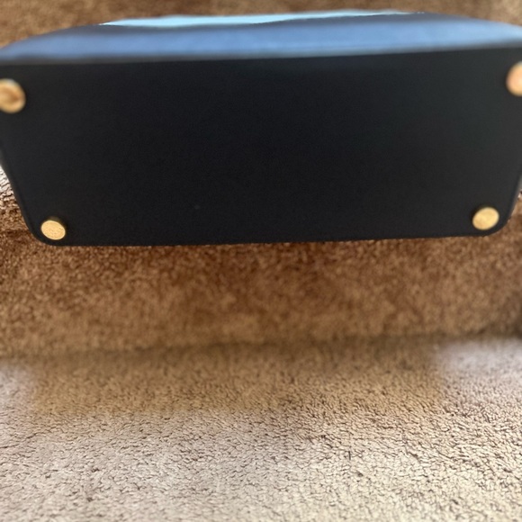 Michael Kors Hailee Navy Floral Medium Satchel NWT - Picture 6 of 9